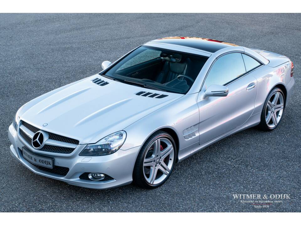 Imagen 2/36 de Mercedes-Benz SL 500 (2011)