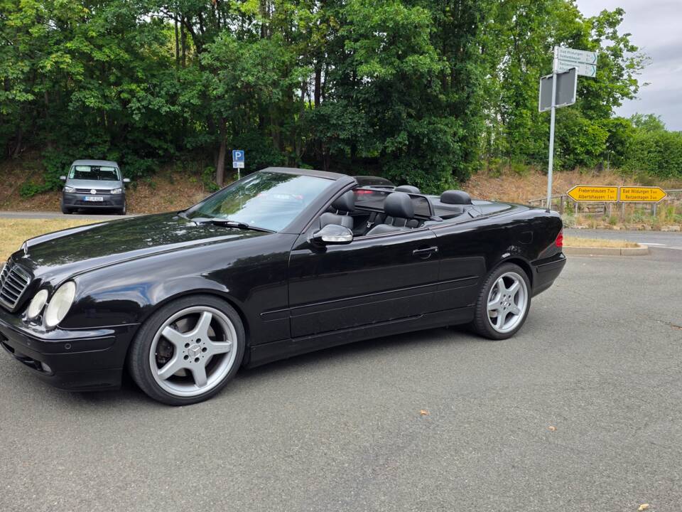 Bild 2/7 von Mercedes-Benz CLK 430 (2001)