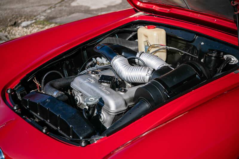 Image 24/46 of Alfa Romeo 2000 Spider (1960)