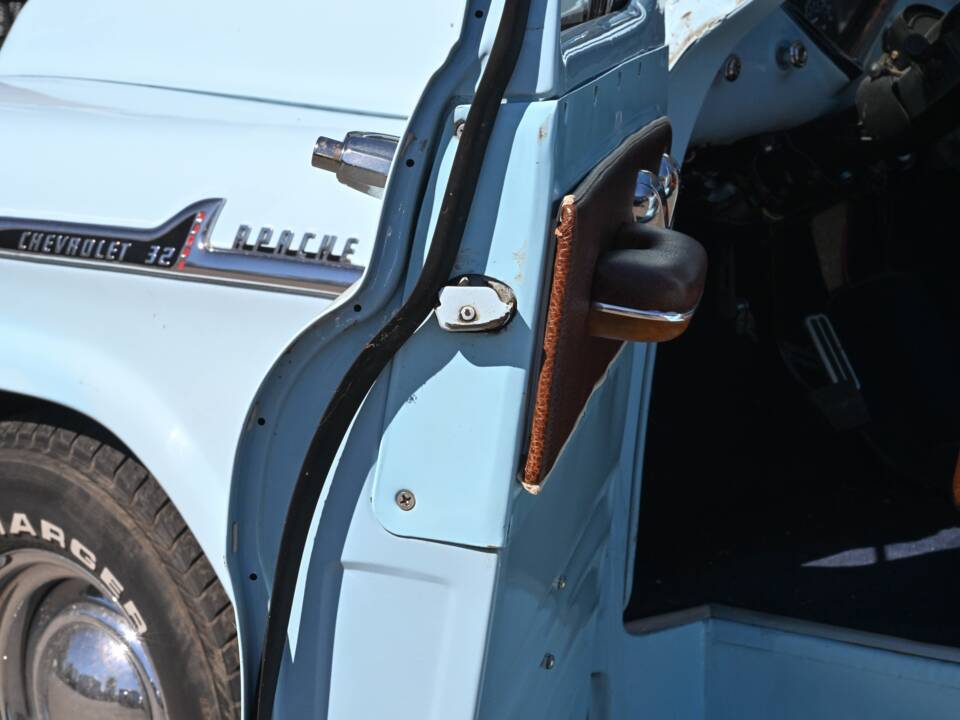 Immagine 40/50 di Chevrolet Apache Stepside (1958)