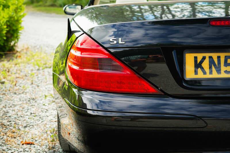 Image 31/50 of Mercedes-Benz SL 350 (2003)