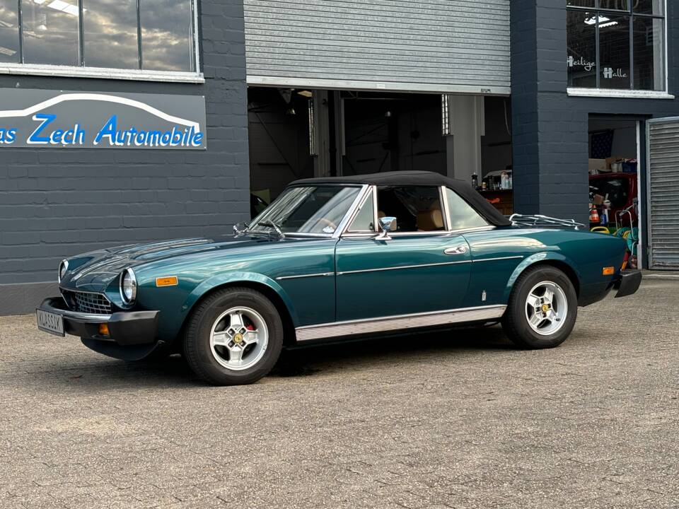 Bild 16/47 von FIAT 124 Spider CS2 (1979)