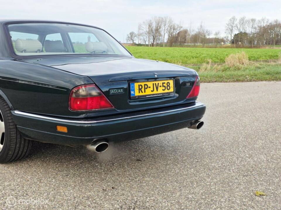 Bild 11/31 von Jaguar XJR 4.0 Supercharged (1997)