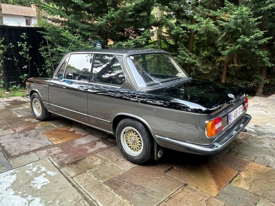 Immagine 6/8 di BMW 1502 (1975)