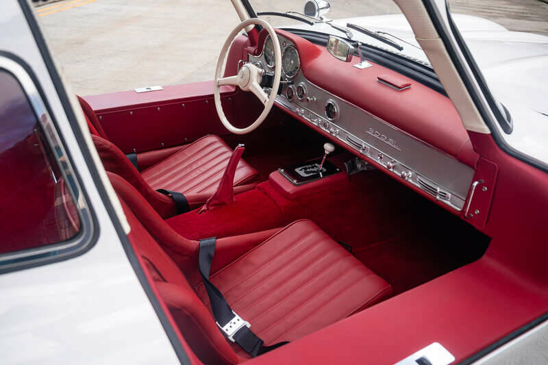 Image 44/45 of Mercedes-Benz 300 SL &quot;Gullwing&quot; (1963)