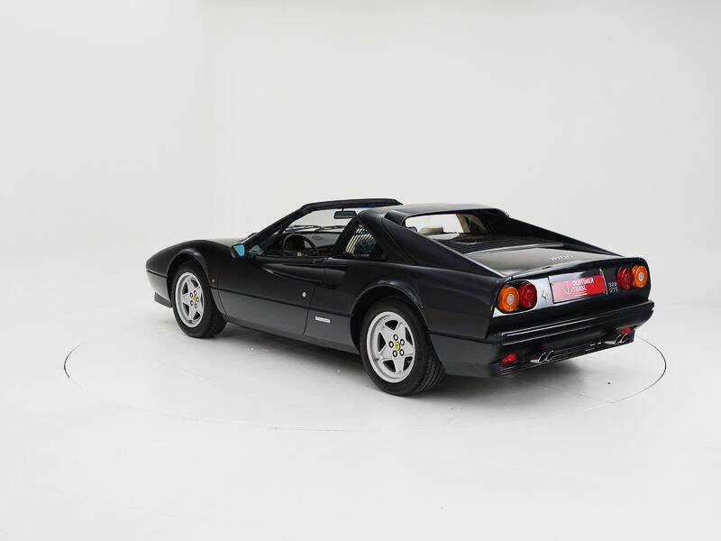 Image 4/15 of Ferrari 328 GTS (1987)
