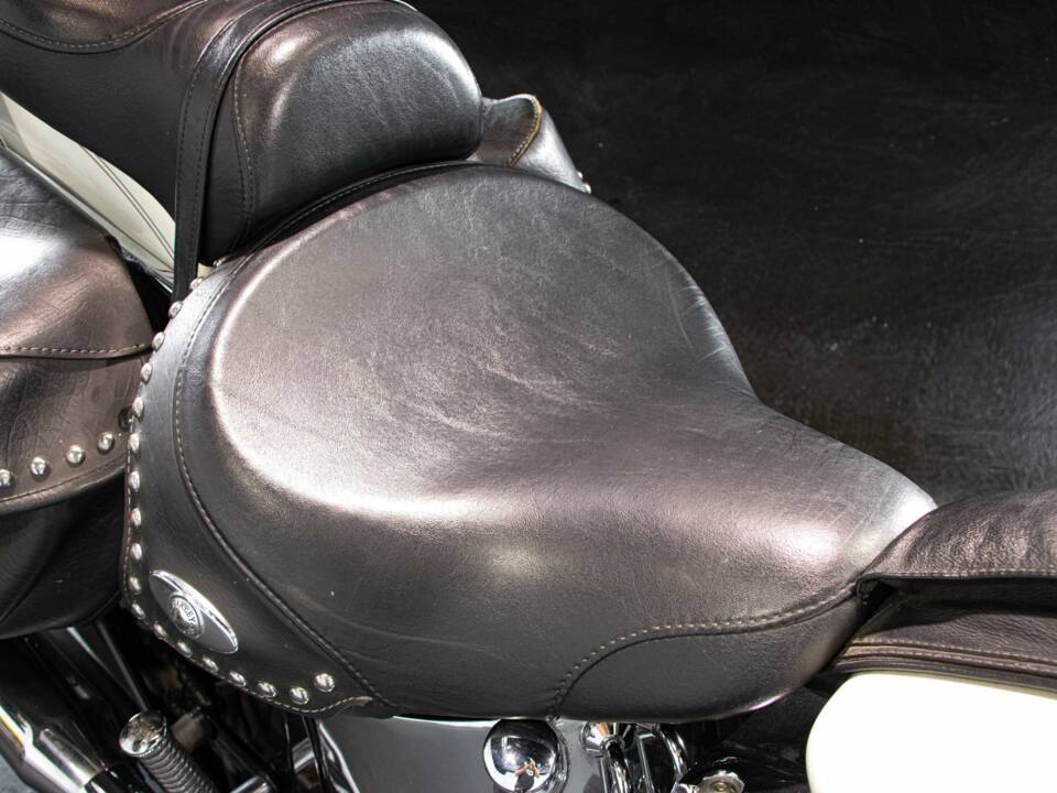 Bild 45/50 von Harley-Davidson DUMMY (2003)
