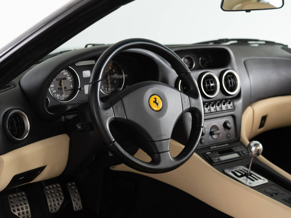 Immagine 30/47 di Ferrari 550 Maranello (1997)