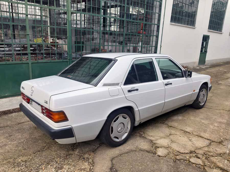 Image 8/28 of Mercedes-Benz 190 E 1.8 (1990)