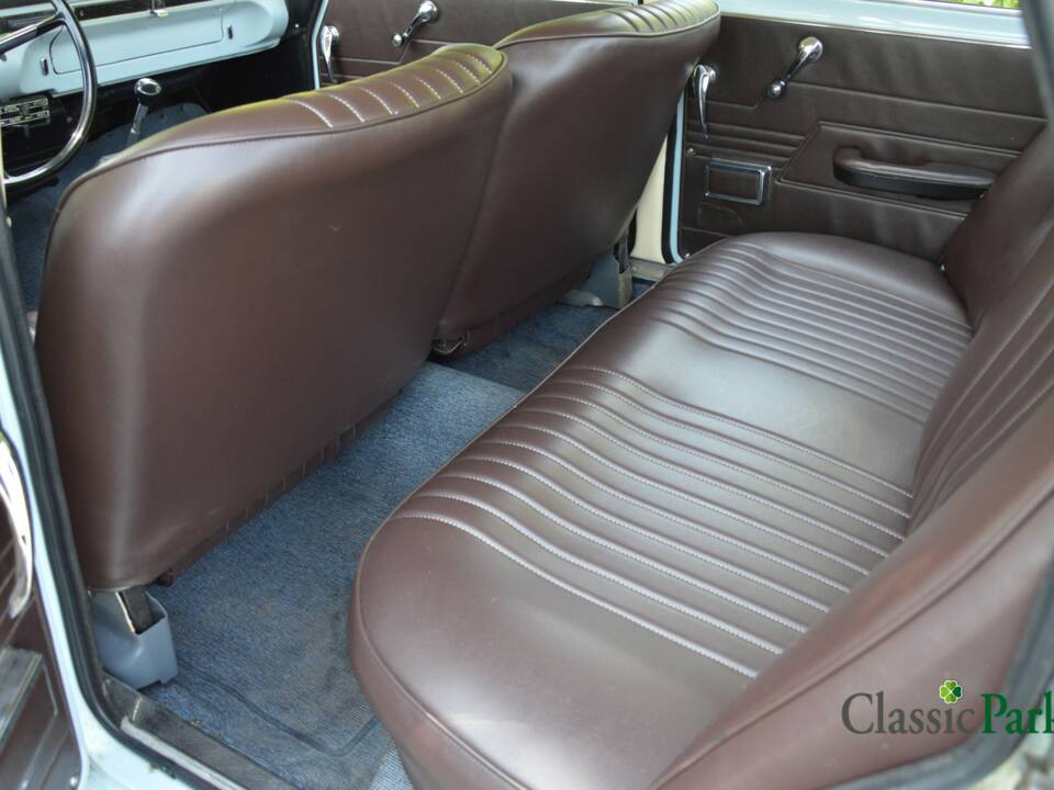 Image 25/50 de Alfa Romeo Giulia 1300 (1967)