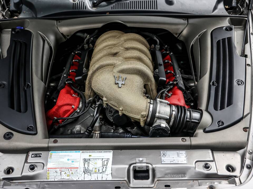 Bild 5/42 von Maserati 4200 (2002)