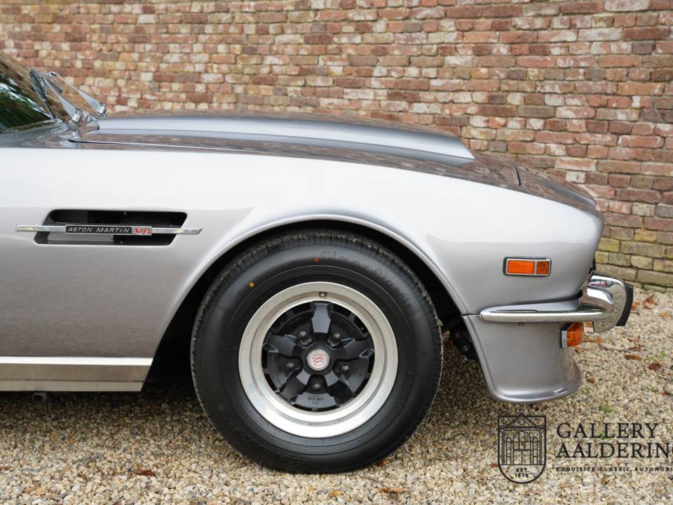 Bild 50/50 von Aston Martin Lagonda (1977)