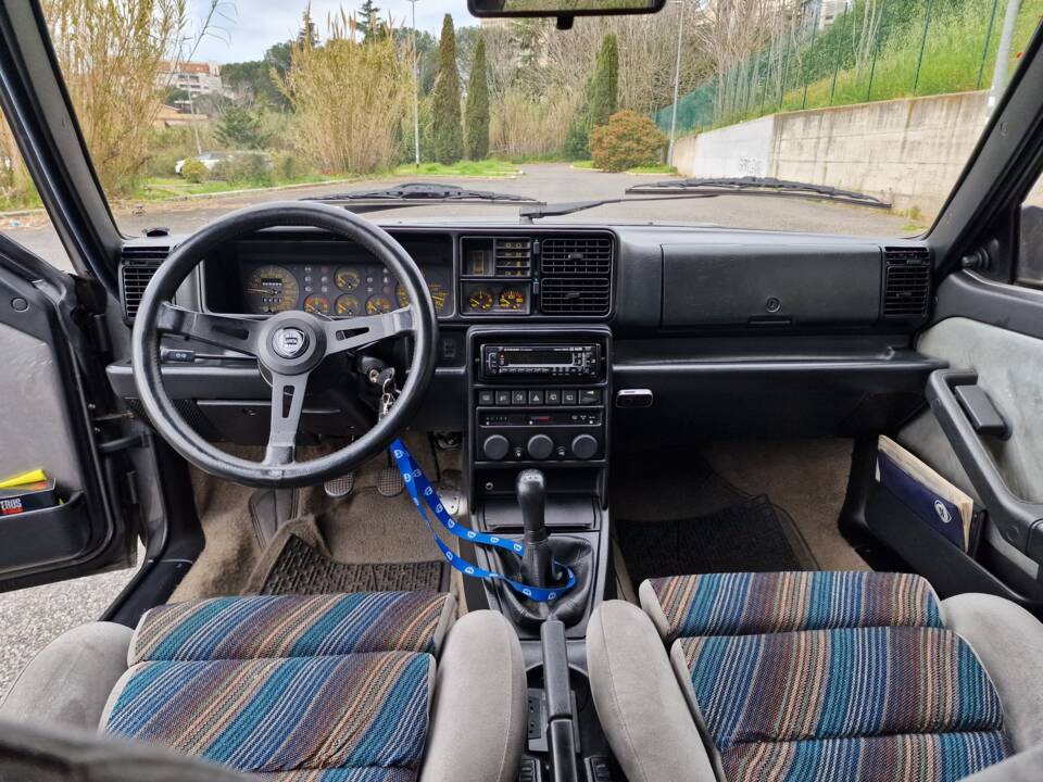 Bild 24/37 von Lancia Delta HF Integrale 16V (1990)