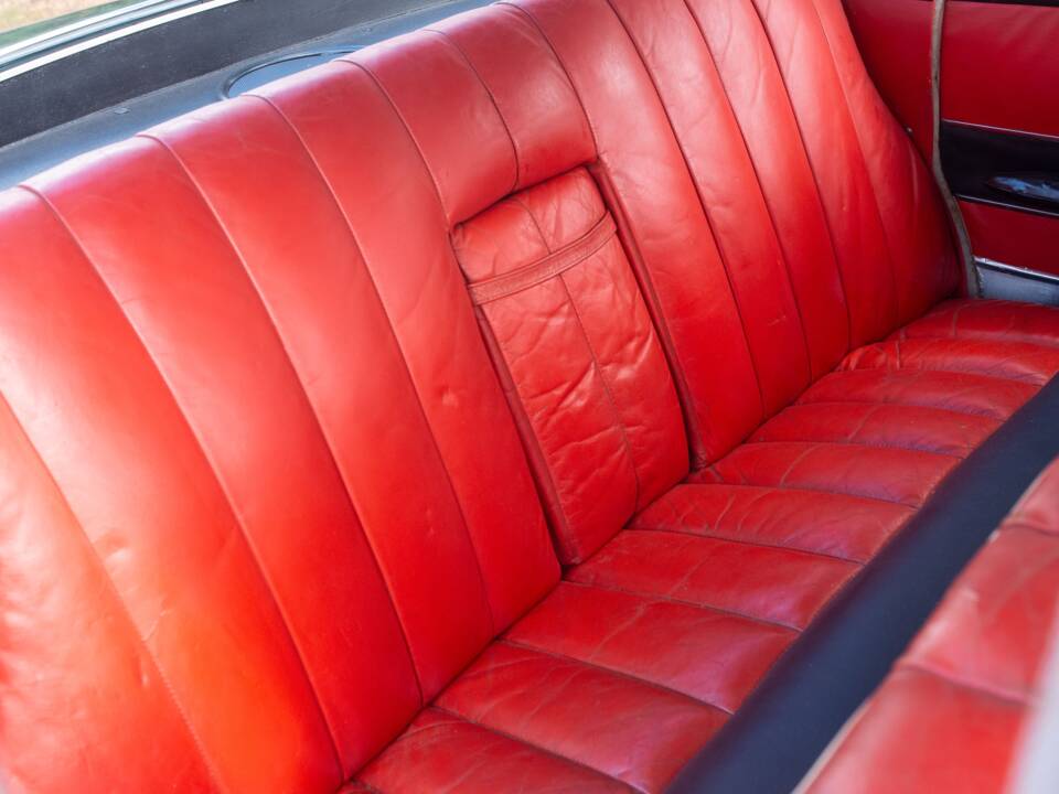 Image 7/50 of Vauxhall Cresta (1958)