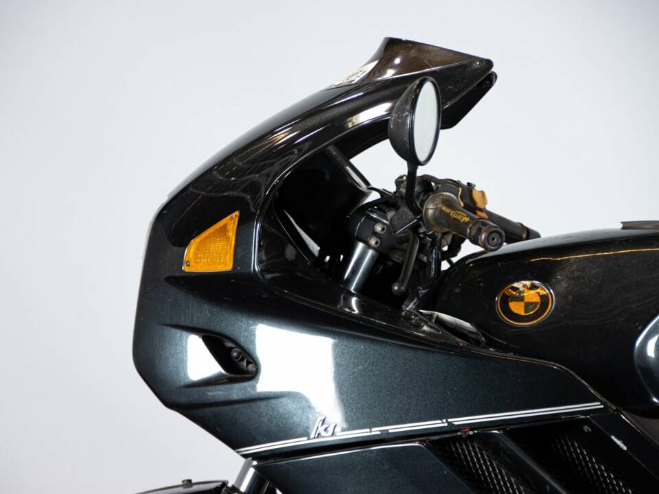 Image 24/50 of BMW K1 (1990)