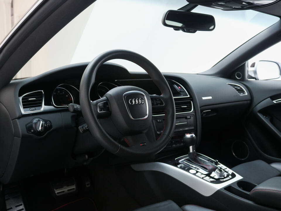 Image 5/13 de Audi RS5 (2011)