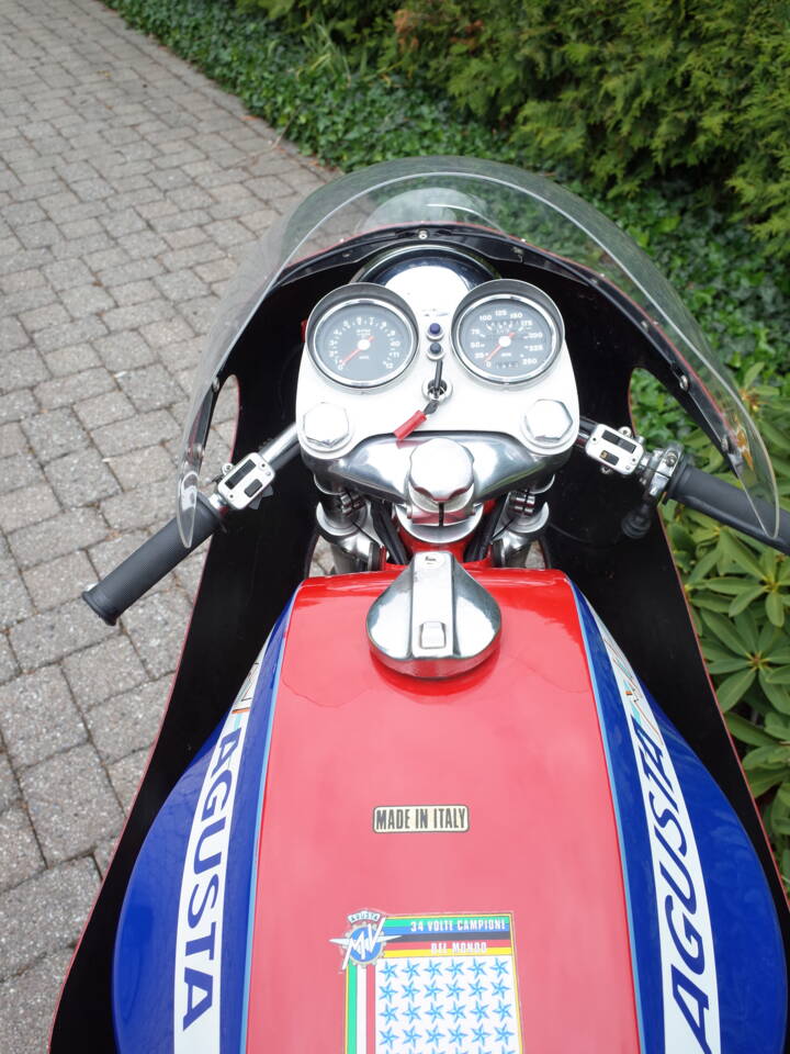 Immagine 2/36 di MV Agusta DUMMY (1972)