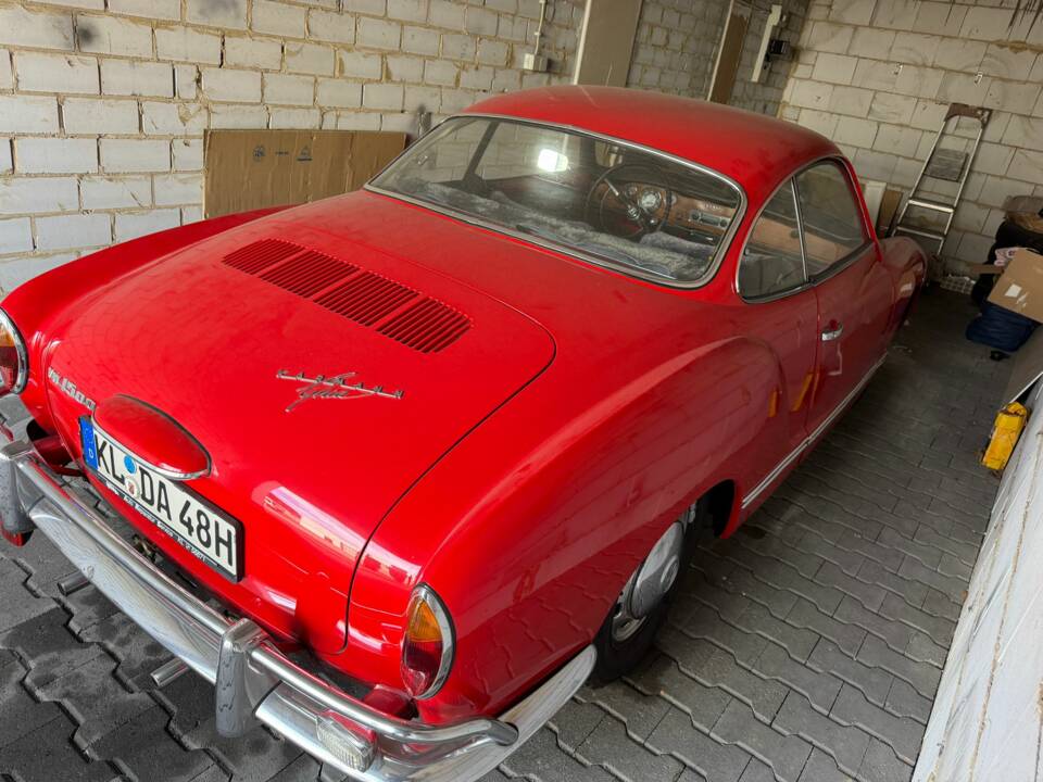 Image 4/9 de Volkswagen Karmann Ghia 1500 (1968)