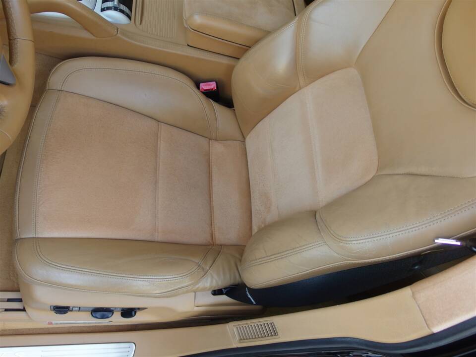 Image 54/98 of Porsche Cayenne GTS (2008)