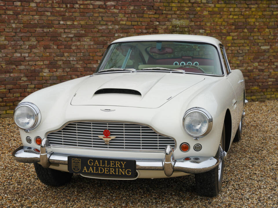 Bild 43/50 von Aston Martin DB 4 (1961)