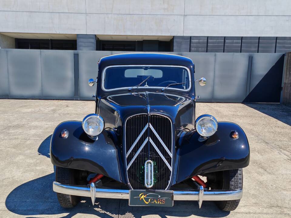 Image 14/47 of Citroën Traction Avant 11 B (1955)