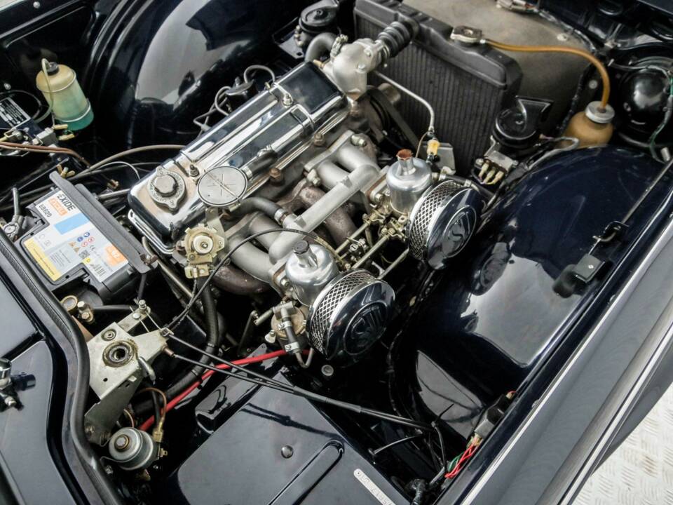 Image 38/50 of Triumph TR 4A (1967)