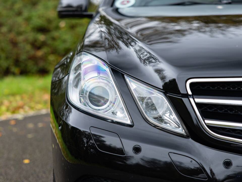 Bild 15/44 von Mercedes-Benz E 500 (2010)