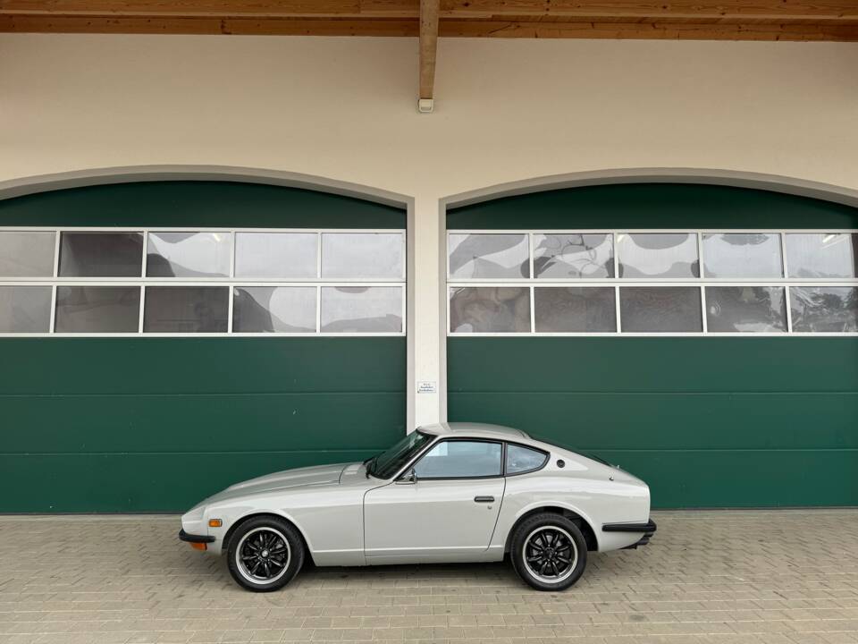 Image 34/34 of Datsun 240 Z (1972)