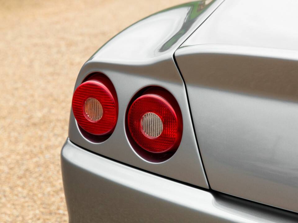 Image 37/50 of Ferrari 575M Maranello (2002)