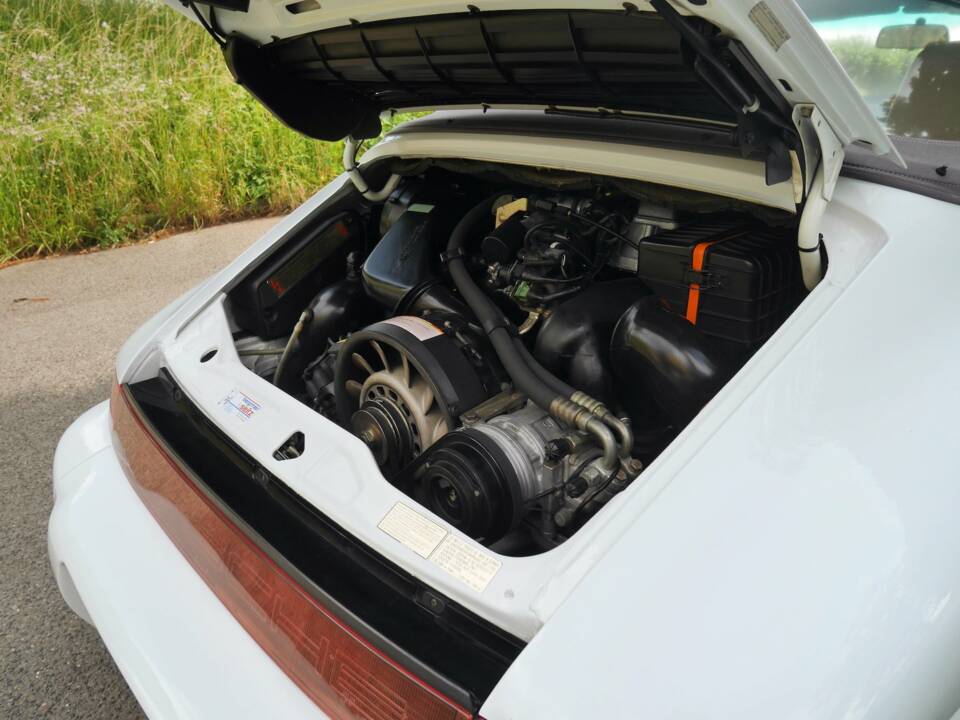 Afbeelding 28/45 van Porsche 911 Carrera 2 (1900)