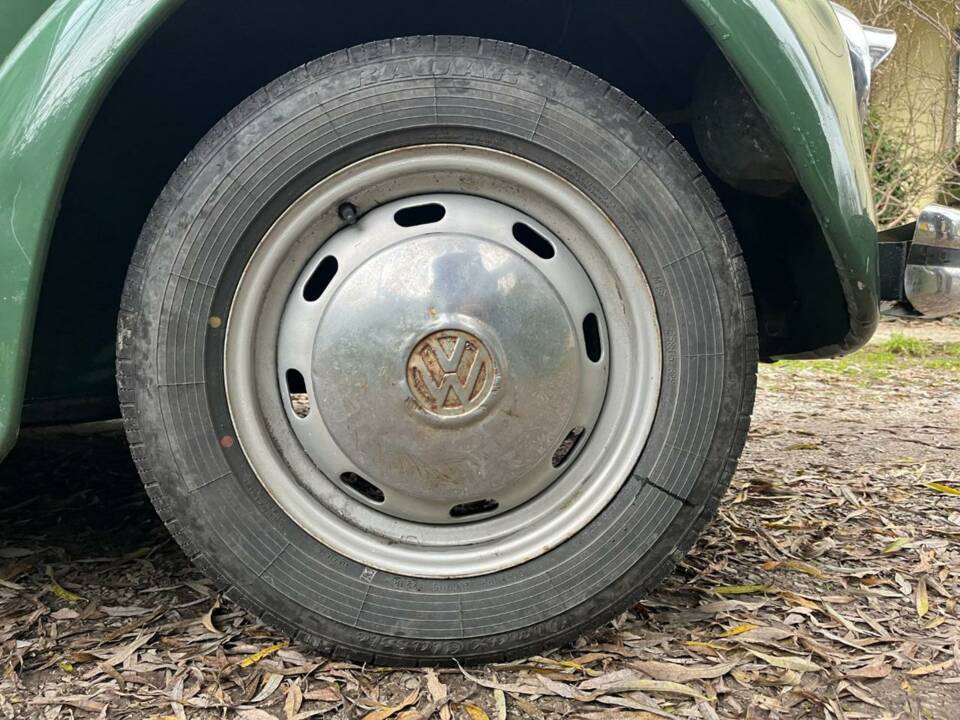 Image 34/43 of Volkswagen Beetle 1200 (1970)
