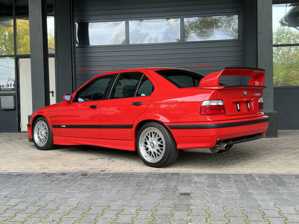 Bild 9/37 von BMW 318is &quot;Class II&quot; (1994)