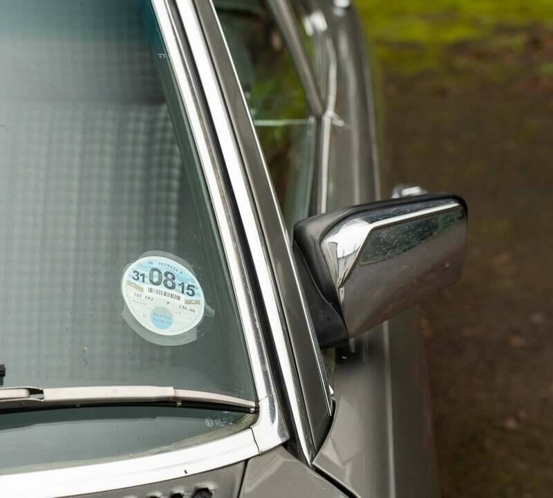 Image 36/50 of Mercedes-Benz 280 SL (1985)