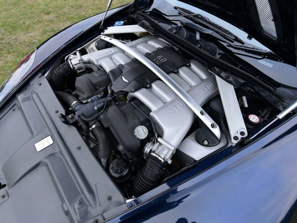 Image 37/50 of Aston Martin DB 9 Volante (2006)