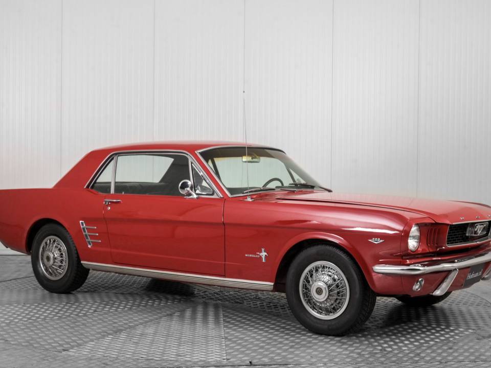 Immagine 7/50 di Ford Mustang 289 (1965)