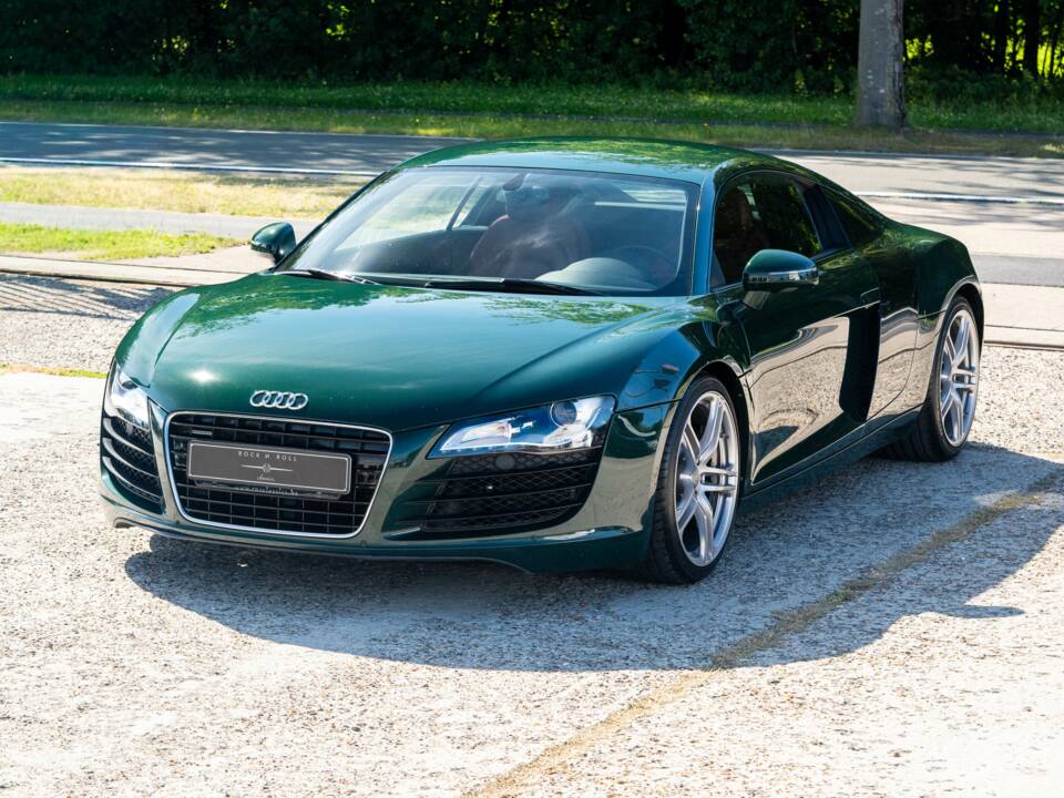 Image 11/33 of Audi R8 (2007)