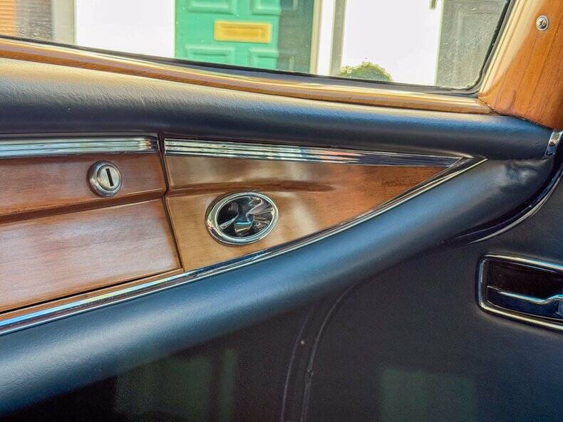 Bild 20/50 von Mercedes-Benz 280 SE 3,5 (1971)