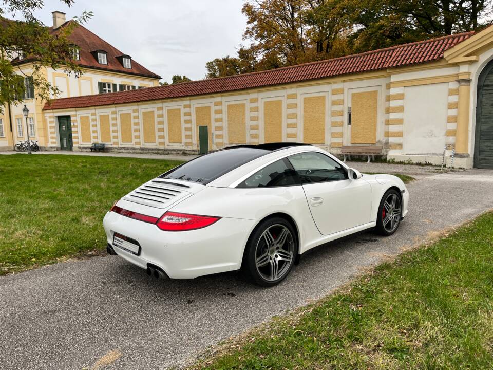 Imagen 11/58 de Porsche 911 Targa 4S (2010)