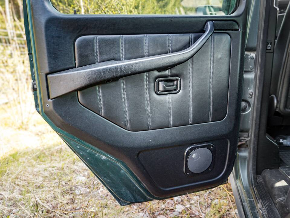 Bild 30/45 von Mercedes-Benz 300 GE (lang) (1991)