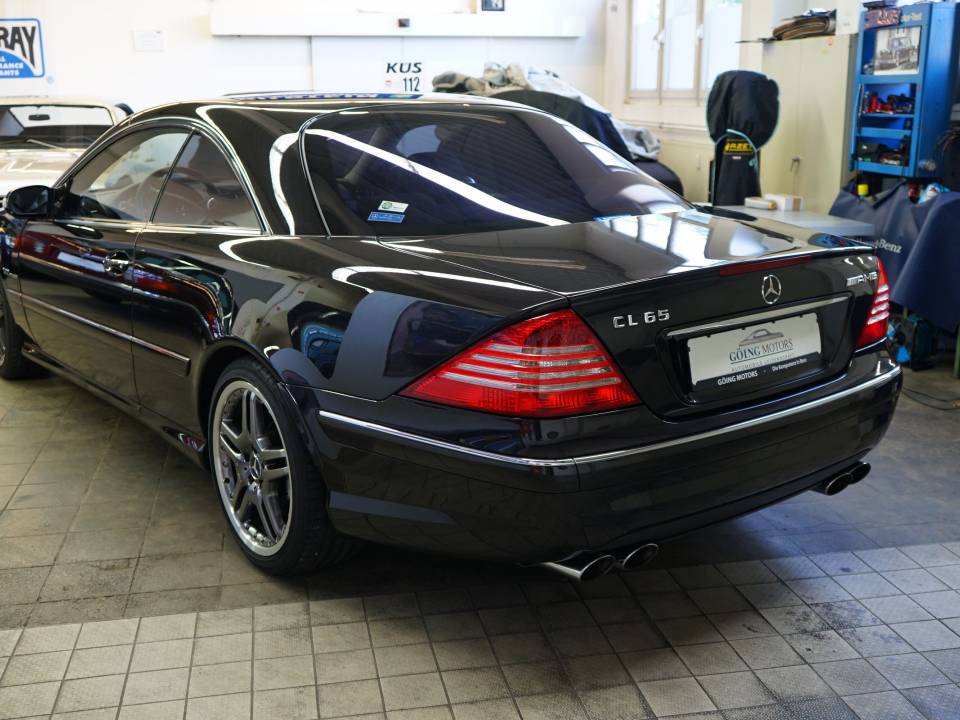 Image 6/22 of Mercedes-Benz CL 65 AMG (2005)