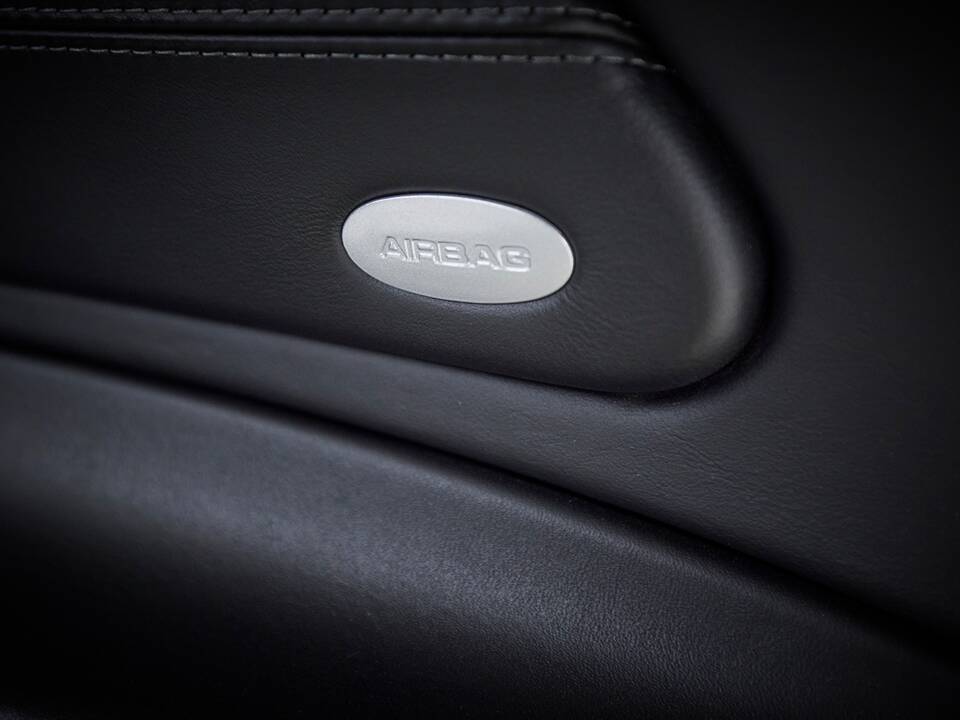 Bild 76/100 von Porsche 911 Carrera 4S (2004)