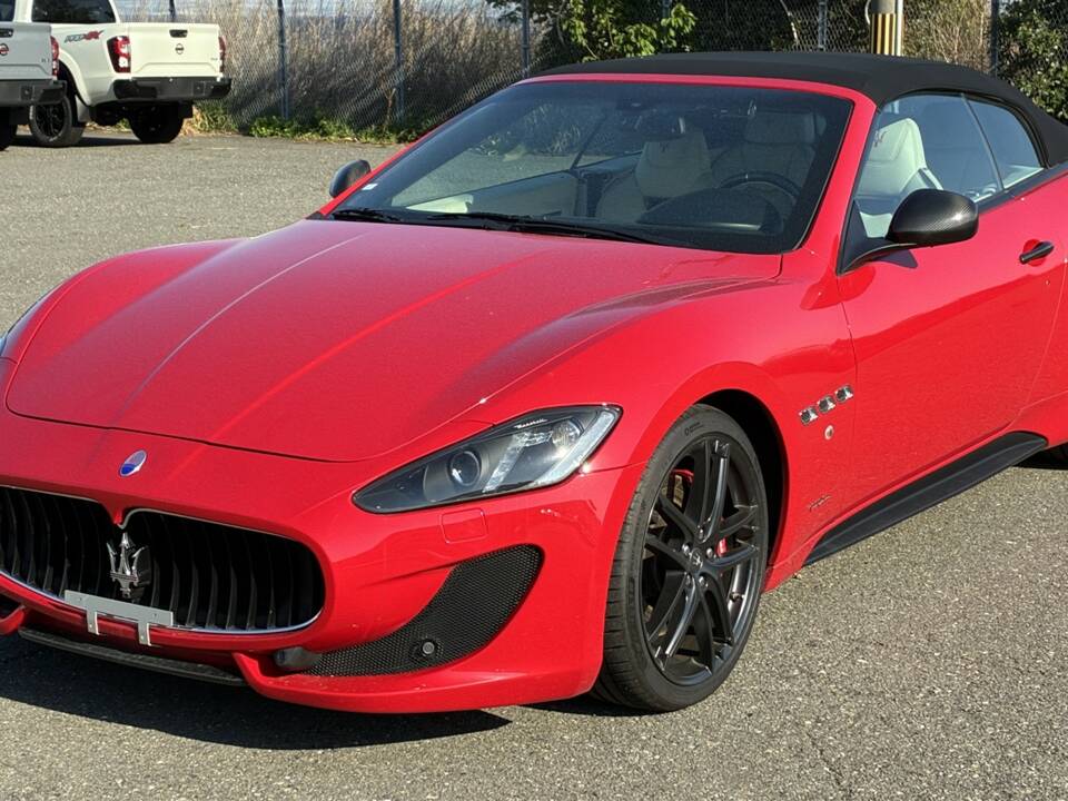 Image 3/54 of Maserati GranCabrio Sport (2015)