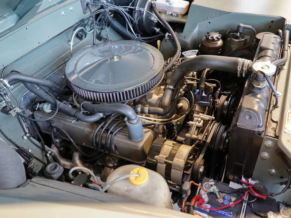 Bild 23/49 von Land Rover 109 (1982)