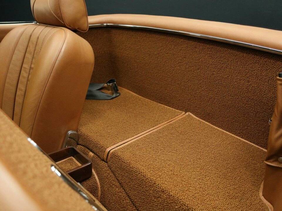 Bild 19/50 von Mercedes-Benz 280 SL (1971)