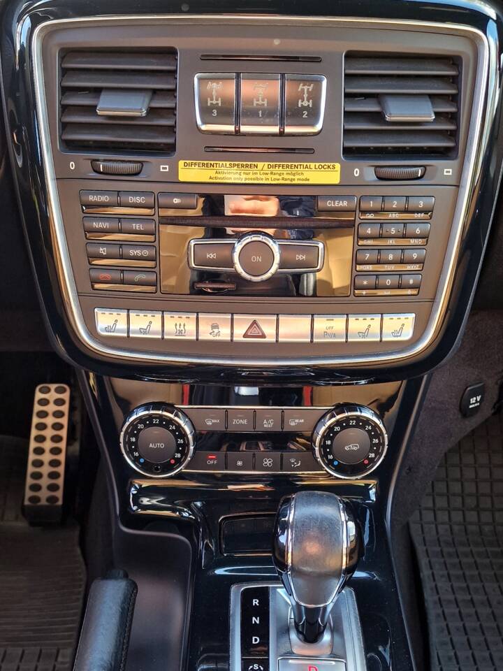 Immagine 40/92 di Mercedes-Benz G 500 Final Edition 200 (2013)