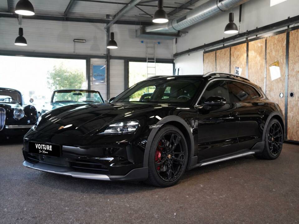 Image 1/5 of Porsche Taycan 4S Sport Turismo (2024)