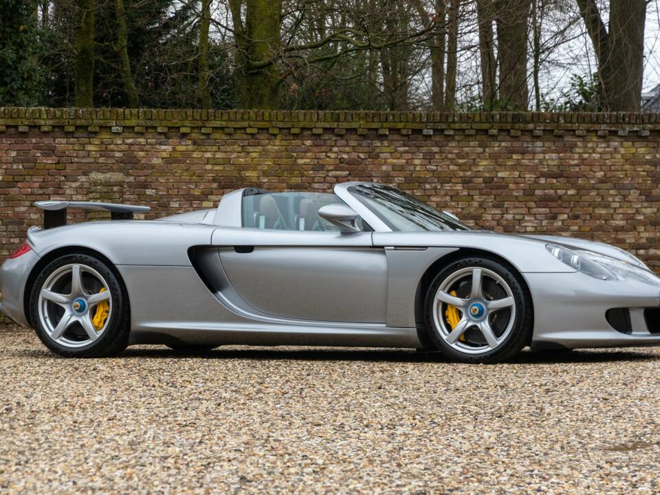 Image 36/50 de Porsche Carrera GT (2005)