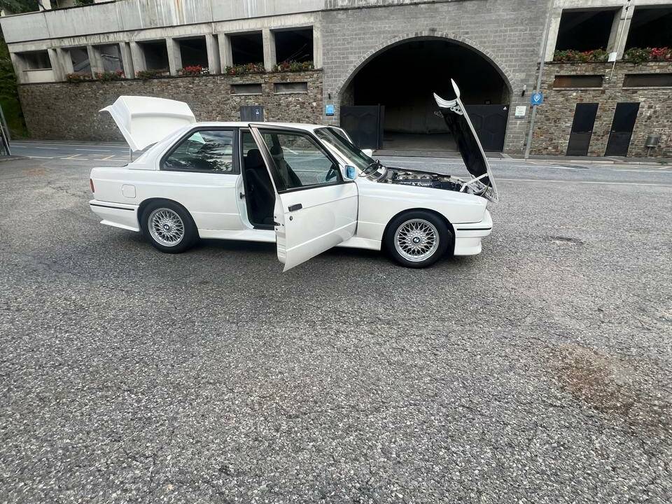 Bild 20/88 von BMW M3 (1988)