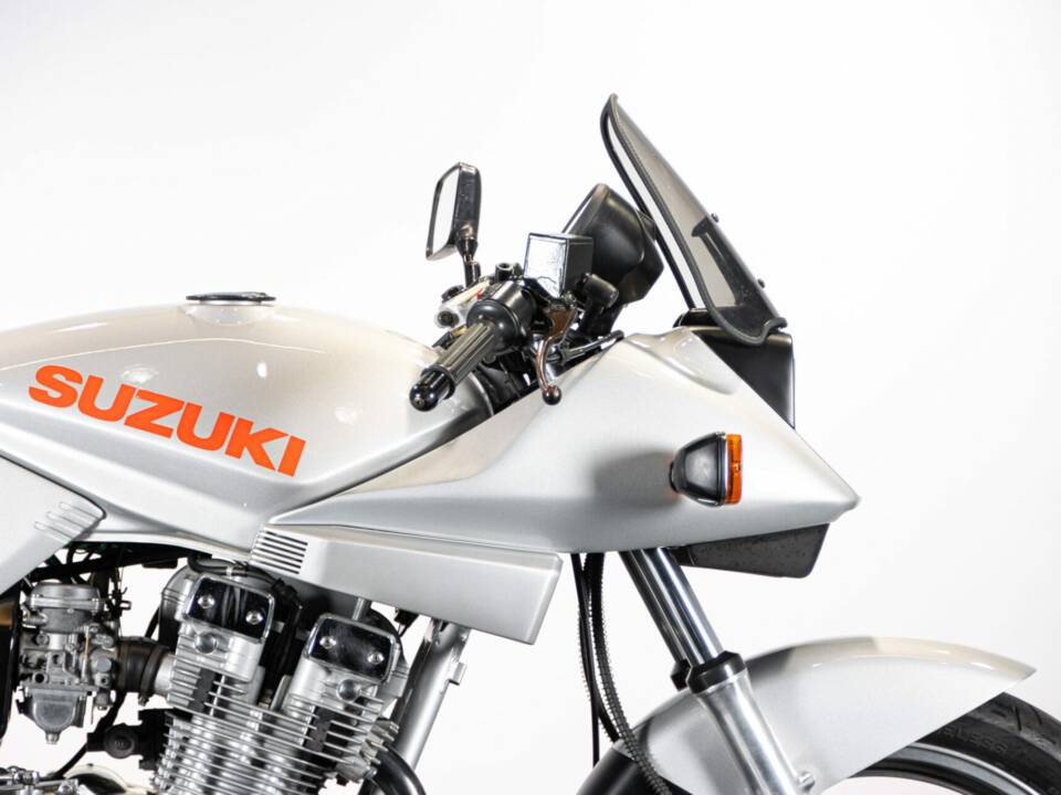 Immagine 31/50 di Suzuki GSX 750S Katana (1982)