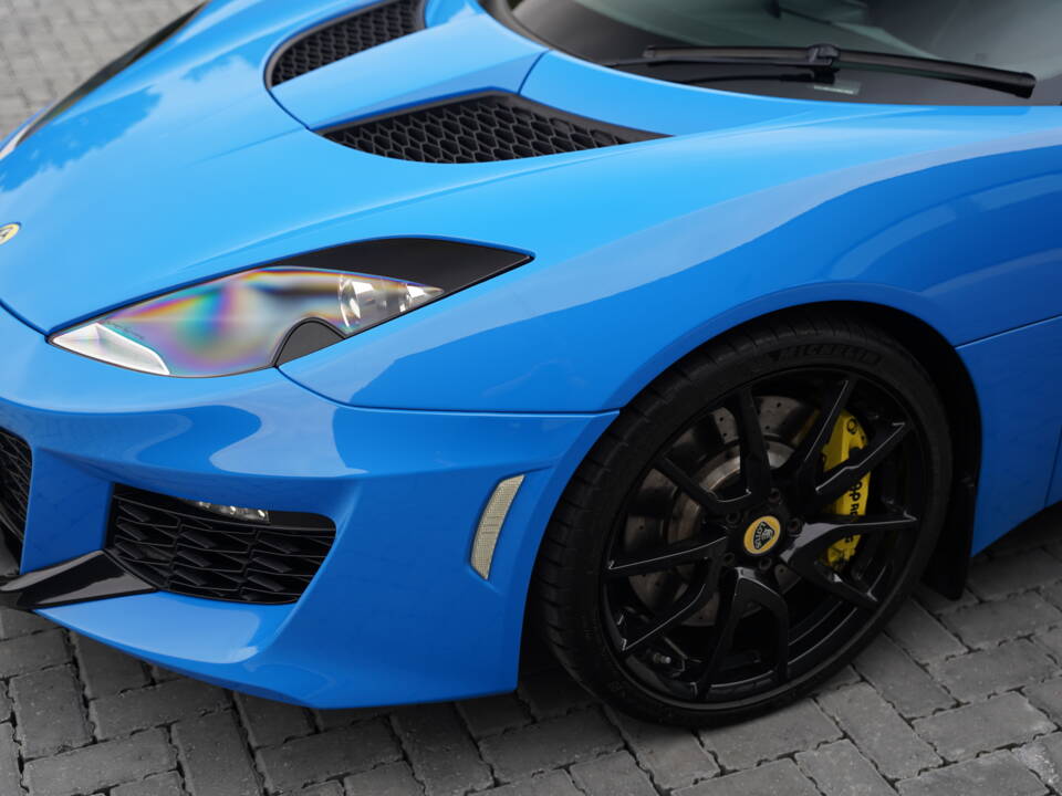 Image 28/50 of Lotus Evora 400 (2017)